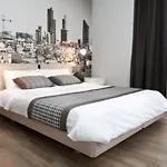 Meneghino Apartahotel Milán