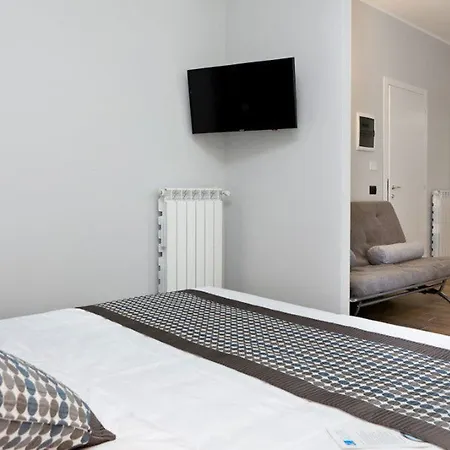 Aparthotel Meneghino Milan