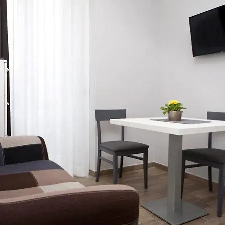 Aparthotel Meneghino
