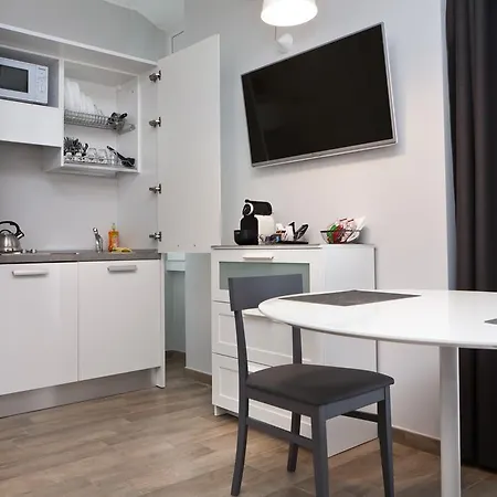 Apart Otel Meneghino 2*