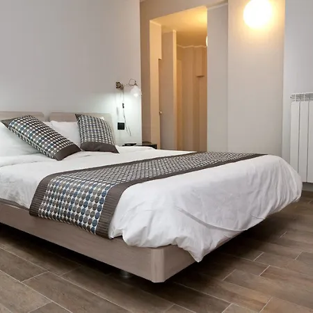 Meneghino Apart Otel 2*
