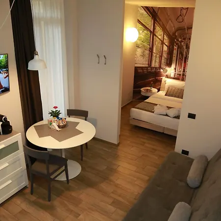 Meneghino Apart Otel 2*
